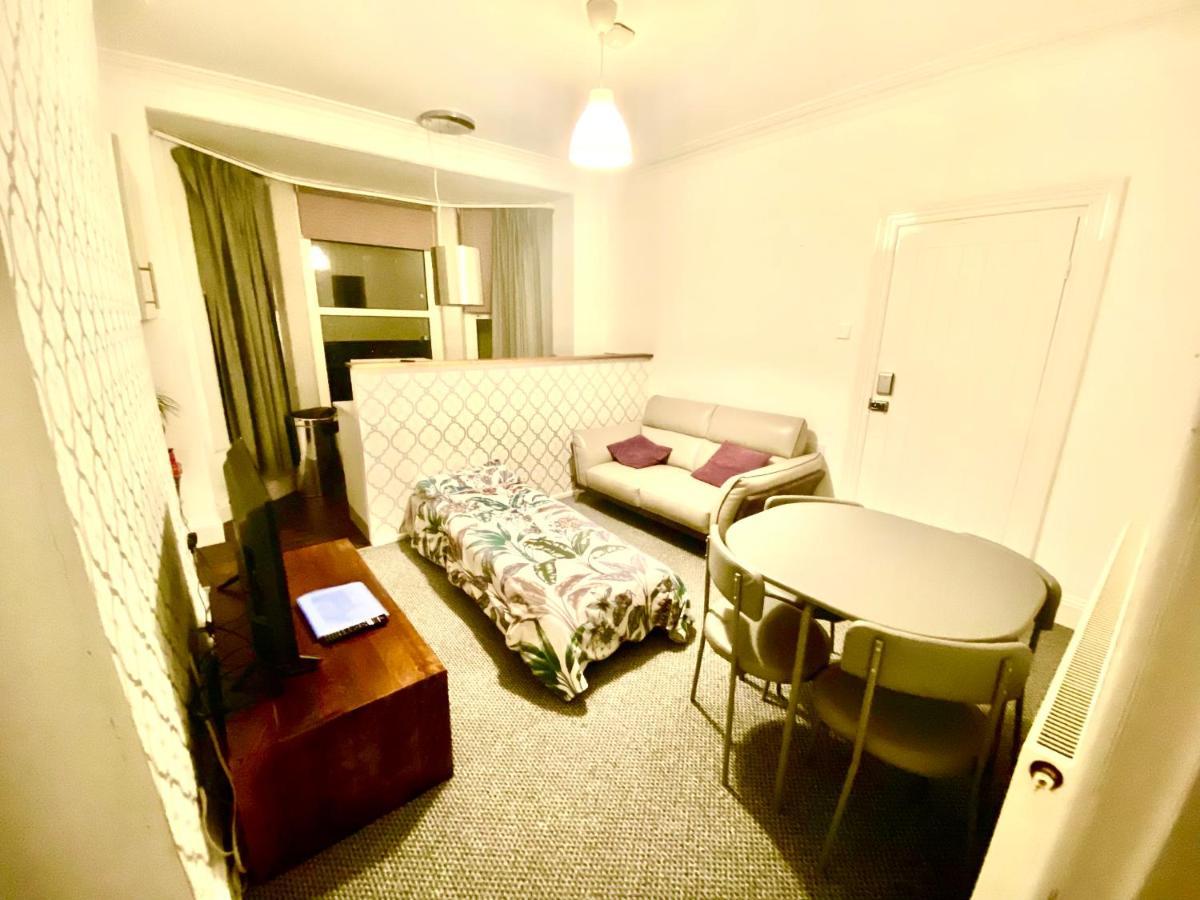 The Walnut Suite Lovely One Bedroom Flat In Stoke. Plymouth Luaran gambar