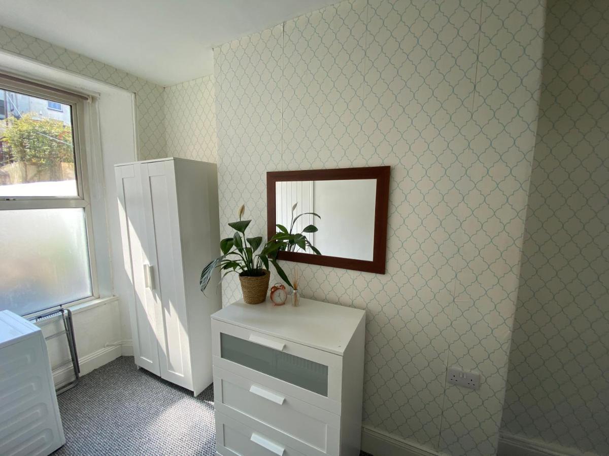 The Walnut Suite Lovely One Bedroom Flat In Stoke. Plymouth Luaran gambar